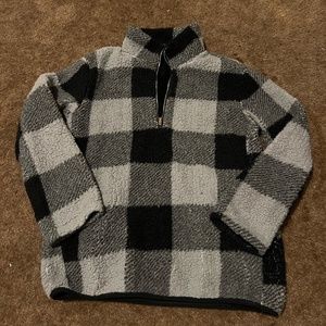 Fuzzy half zip, small